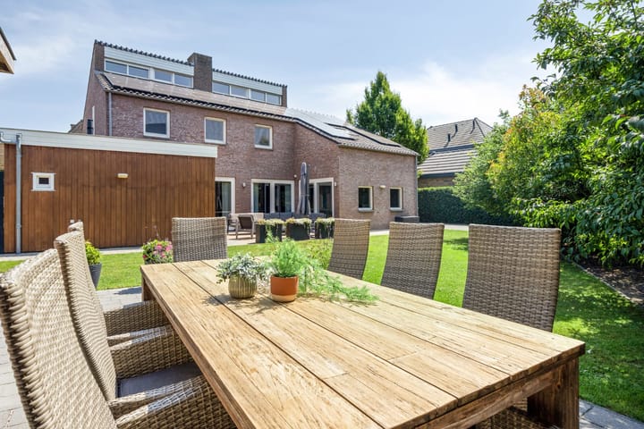 Foto 47 van Vuurdoornstraat 2