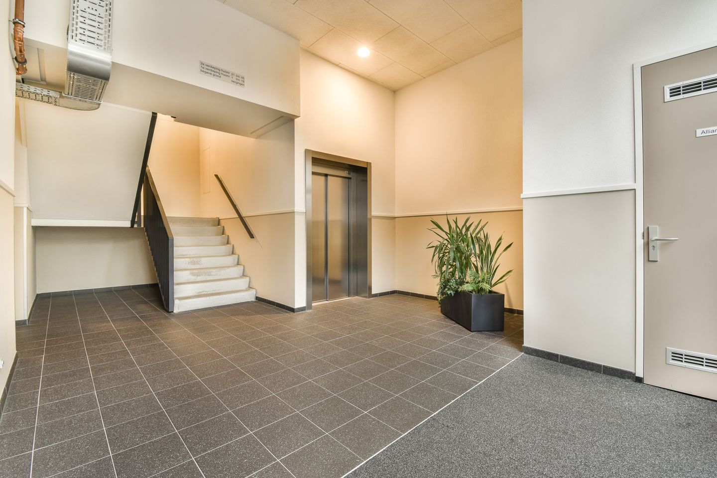 Foto 5 van Crossleystraat 37