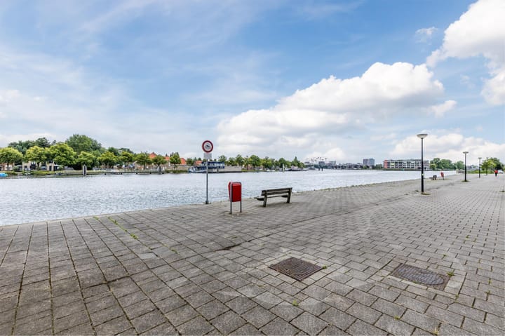 Foto 42 van Conradwerf 185