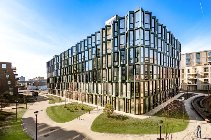 Surinamepad 98, Haarlem