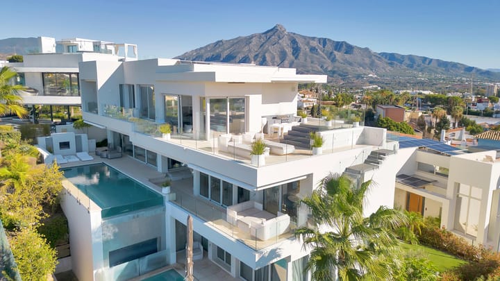 Villa Nueva Andalucía main image