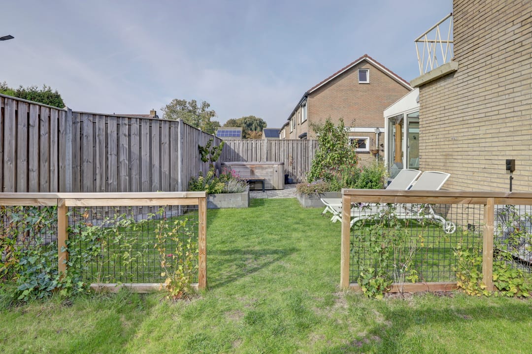 Foto 26 van Spaarlingsstraat 1