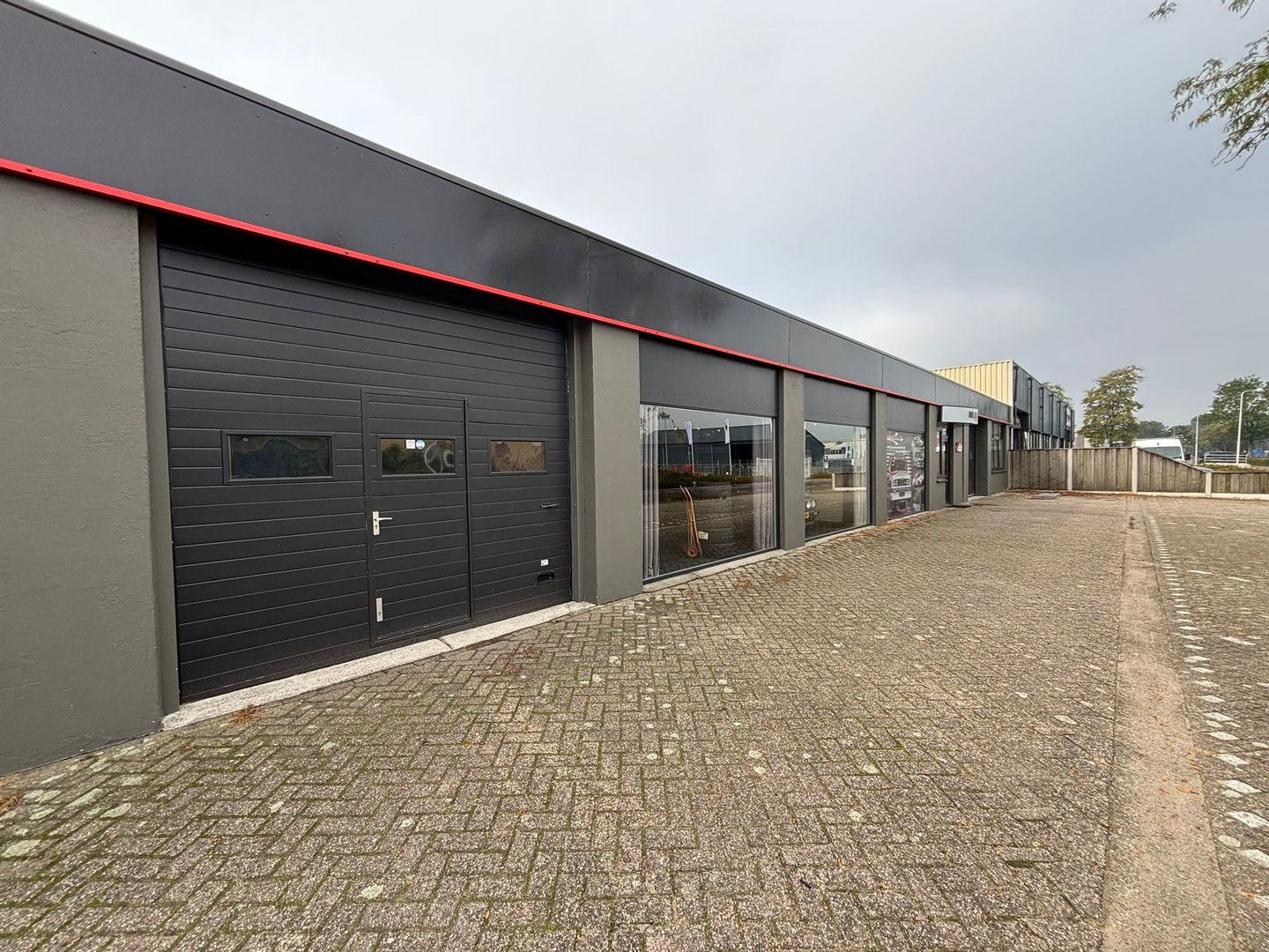 Bekijk foto 3 van Wheeweg 33