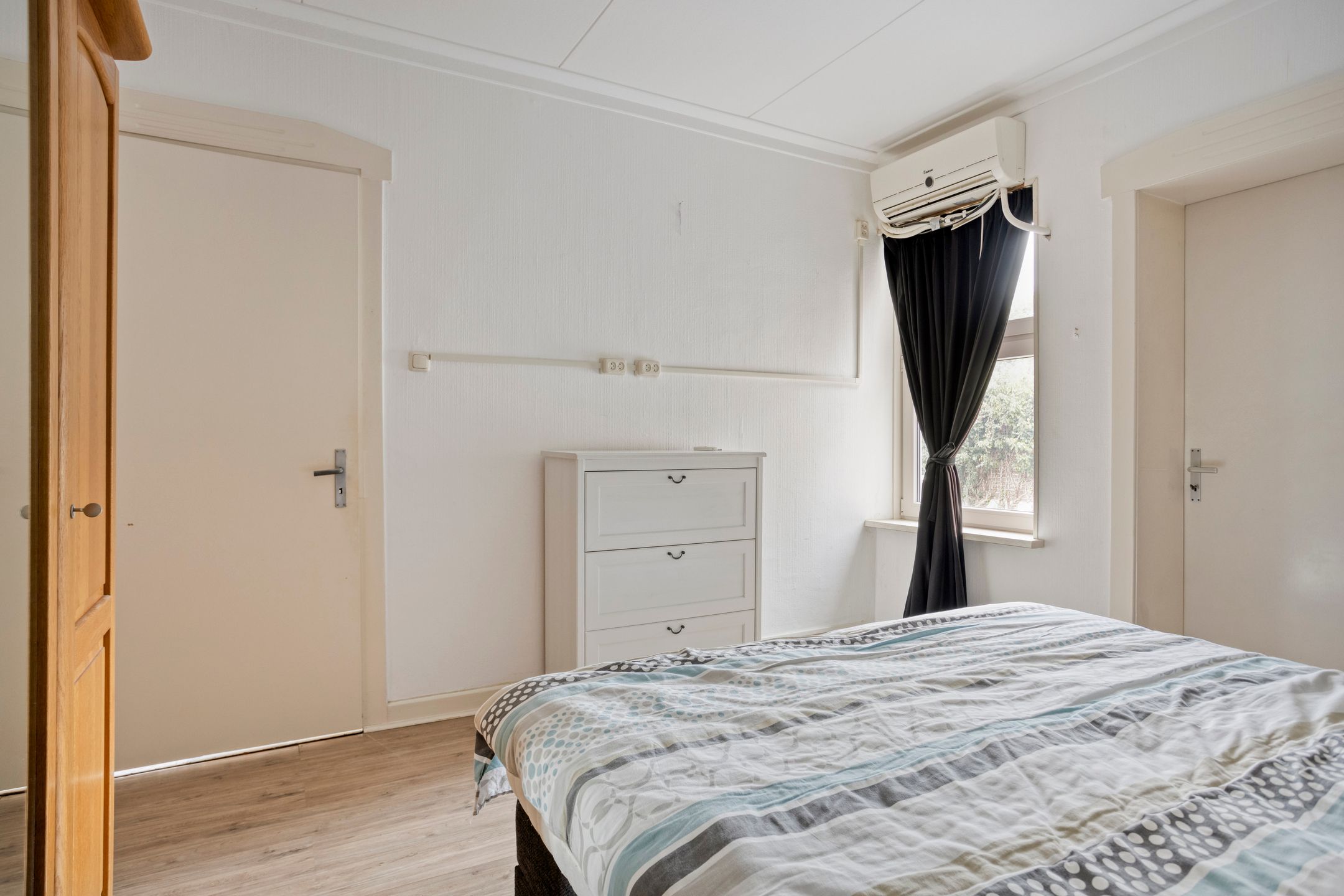 Foto 33 van Julianastraat 8