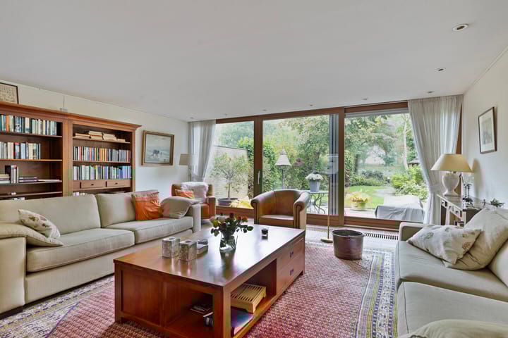 Photo 13 of Abeelstraat 65