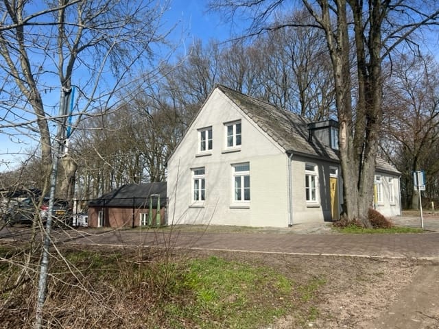 View photo 3 of Heeseind 66