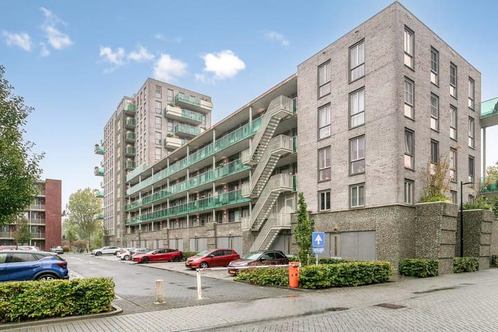 Photo 27 of Buenos Airesstraat 121