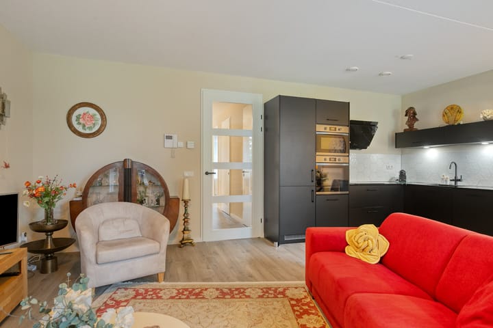 Photo 15 of Buenos Airesstraat 121