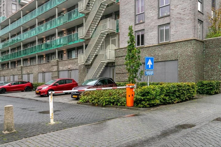 Photo 34 of Buenos Airesstraat 121