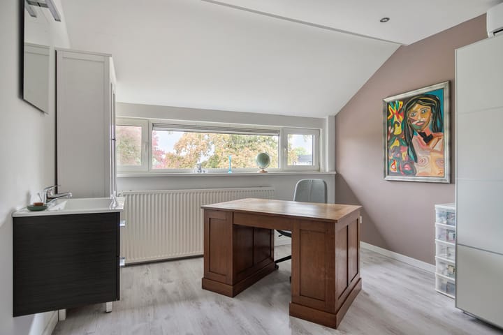 Photo 32 of Jan van Riebeeckstraat 23