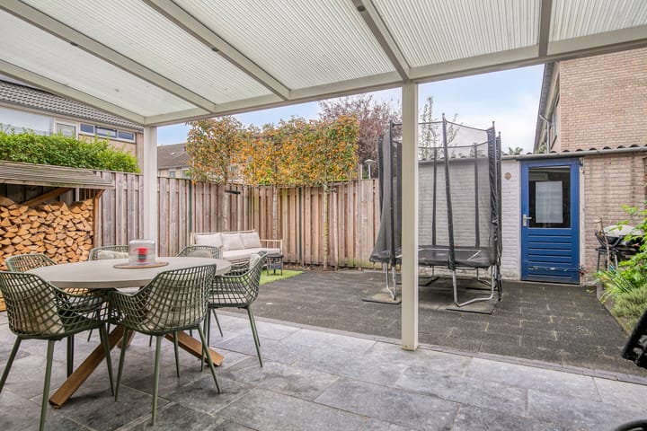 Photo 34 of Jan van Riebeeckstraat 23