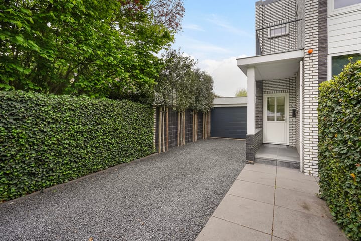 Photo 3 of J.S. Bachlaan 12