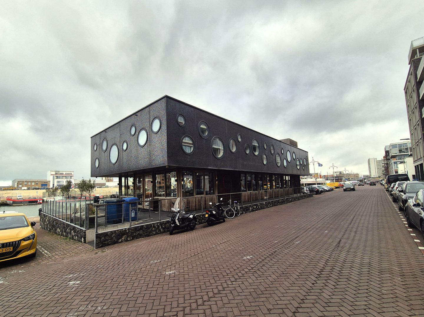 View photo 5 of Dr. Lelykade 3-D