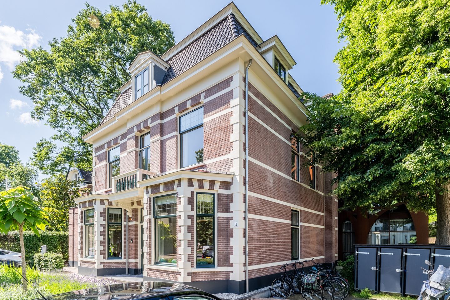 Bekijk foto 5 van Koninginneweg 11