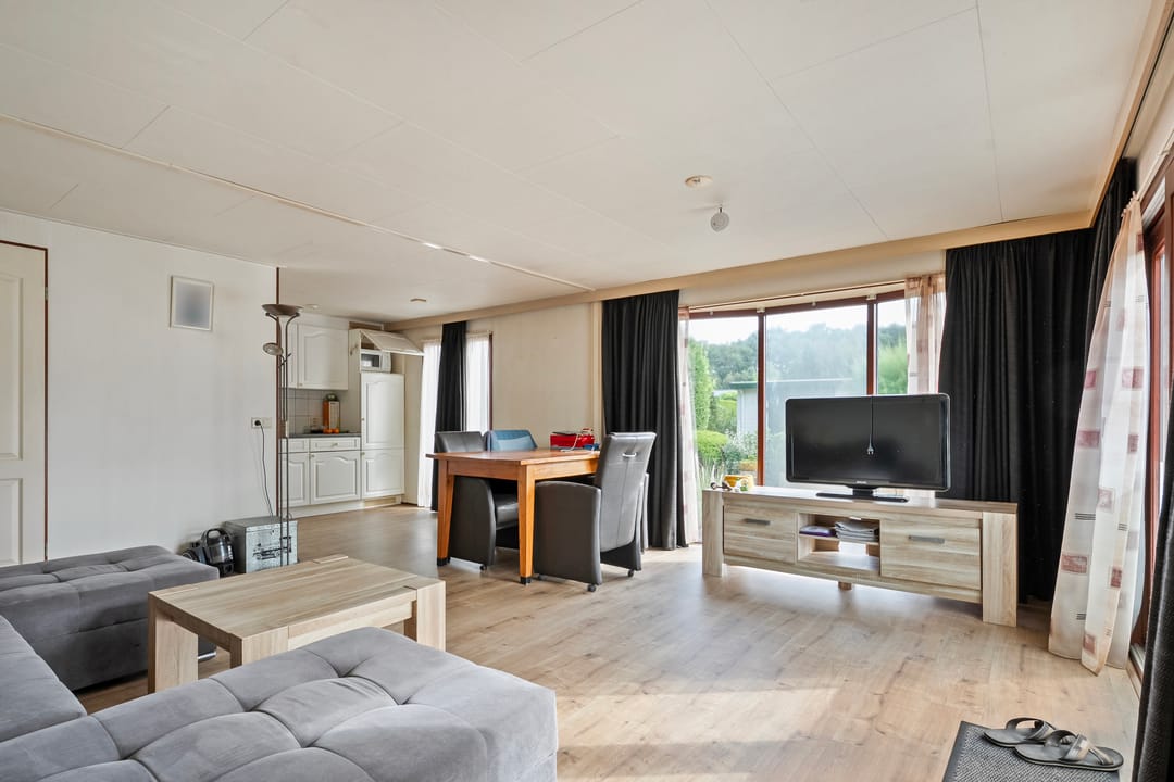 Foto 8 van Coevorderweg 27-122