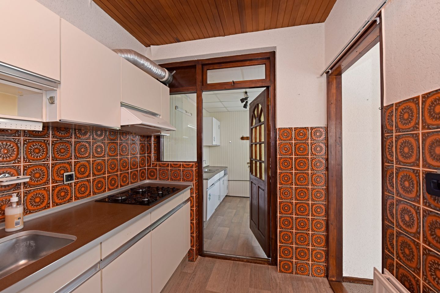 Photo 10 of Schoterstraat 37