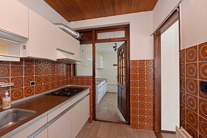 Photo 10 of Schoterstraat 37