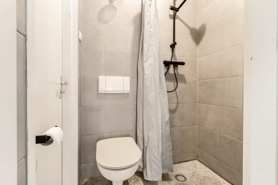 Photo 11 of Spoorstraat 55-A