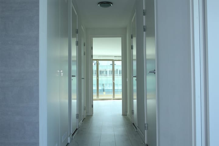 Photo 3 of Kalvermarkt 12-G