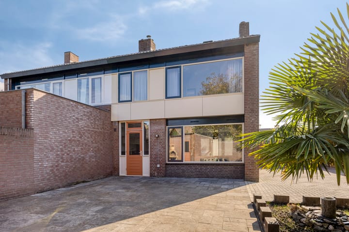 Photo 2 of Heuveleind 3