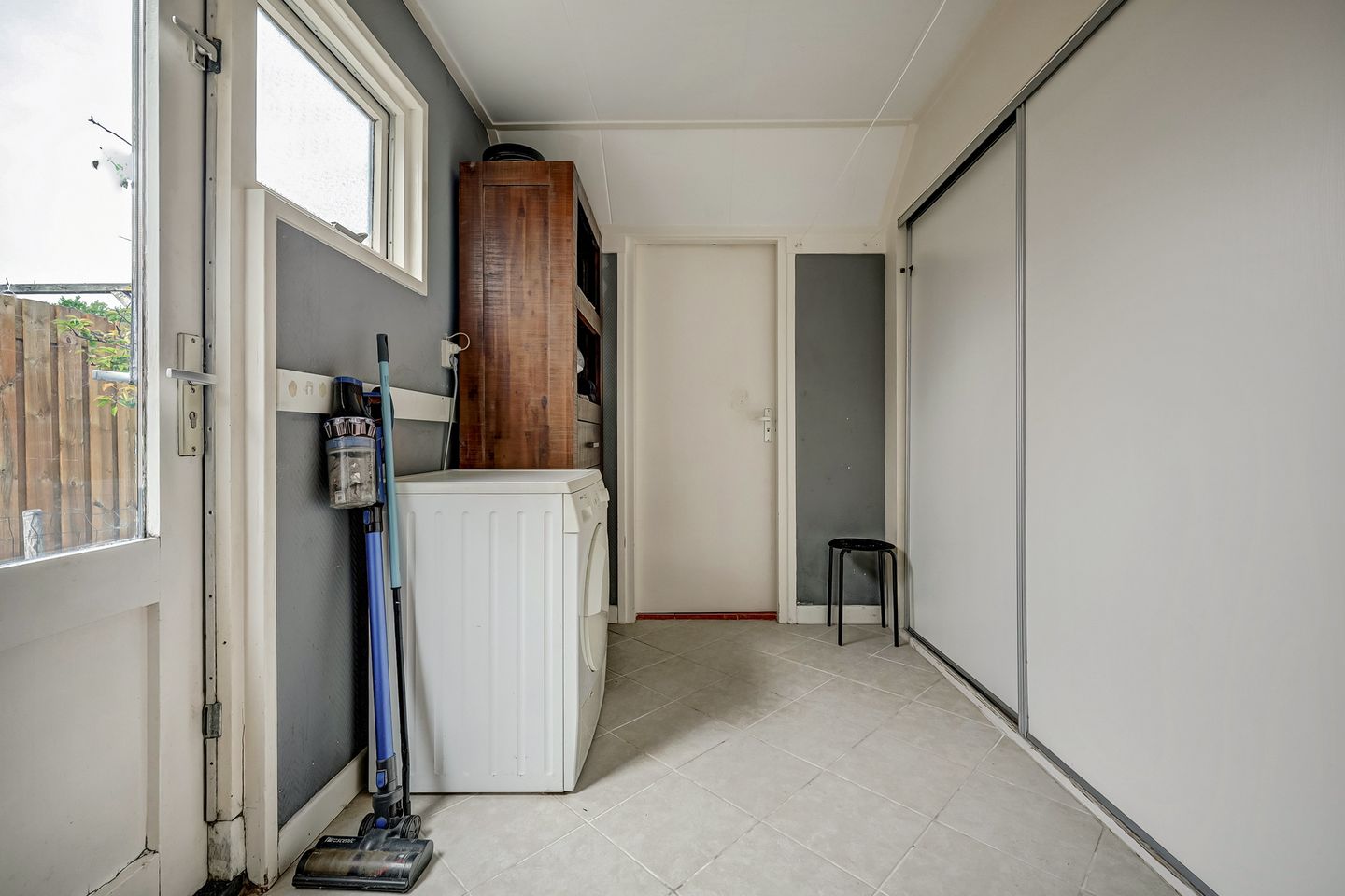 Photo 10 of Burgemeester van der Havestraat 53