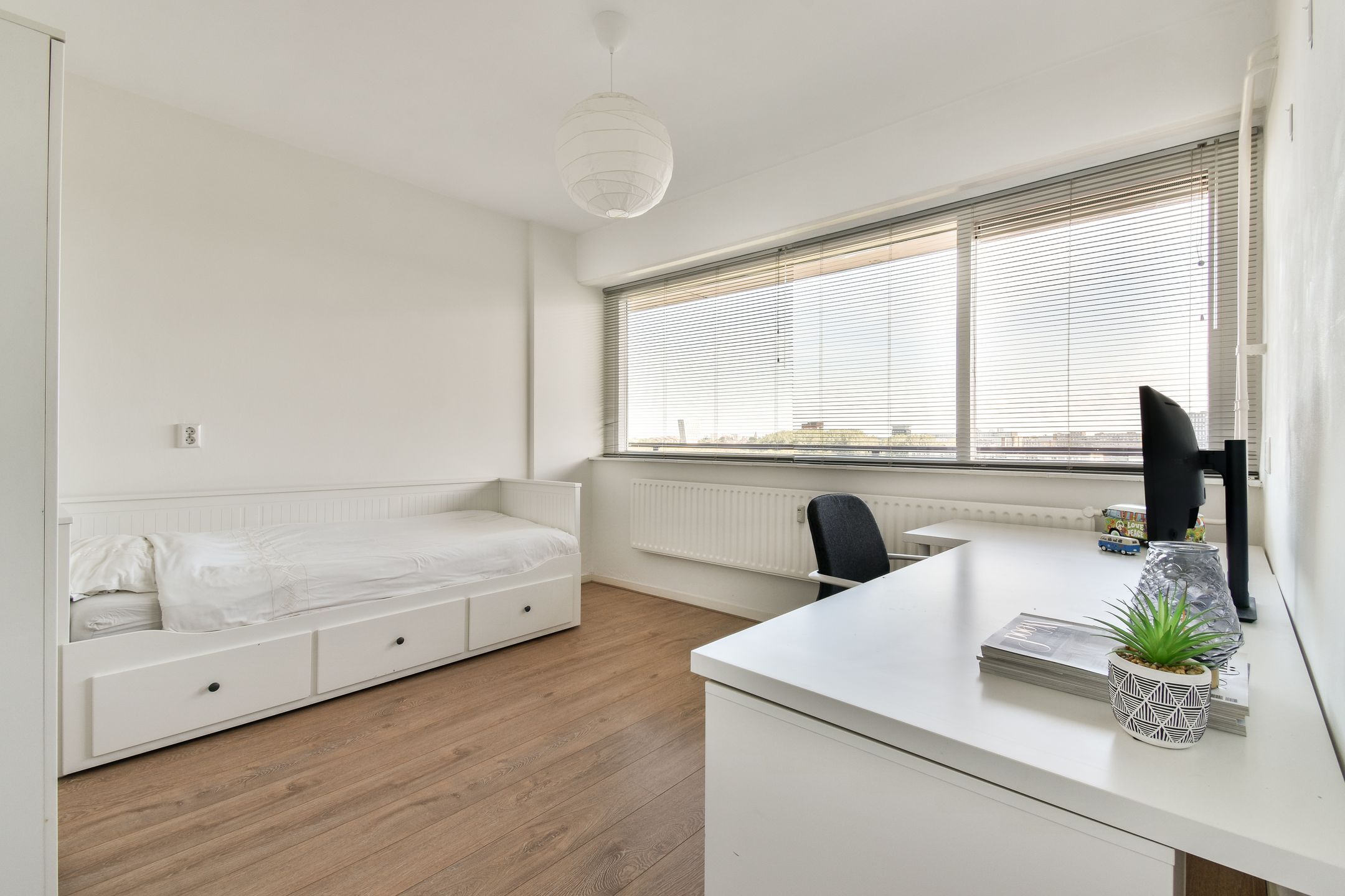 Foto 18 van Burgemeester Hogguerstraat 1061