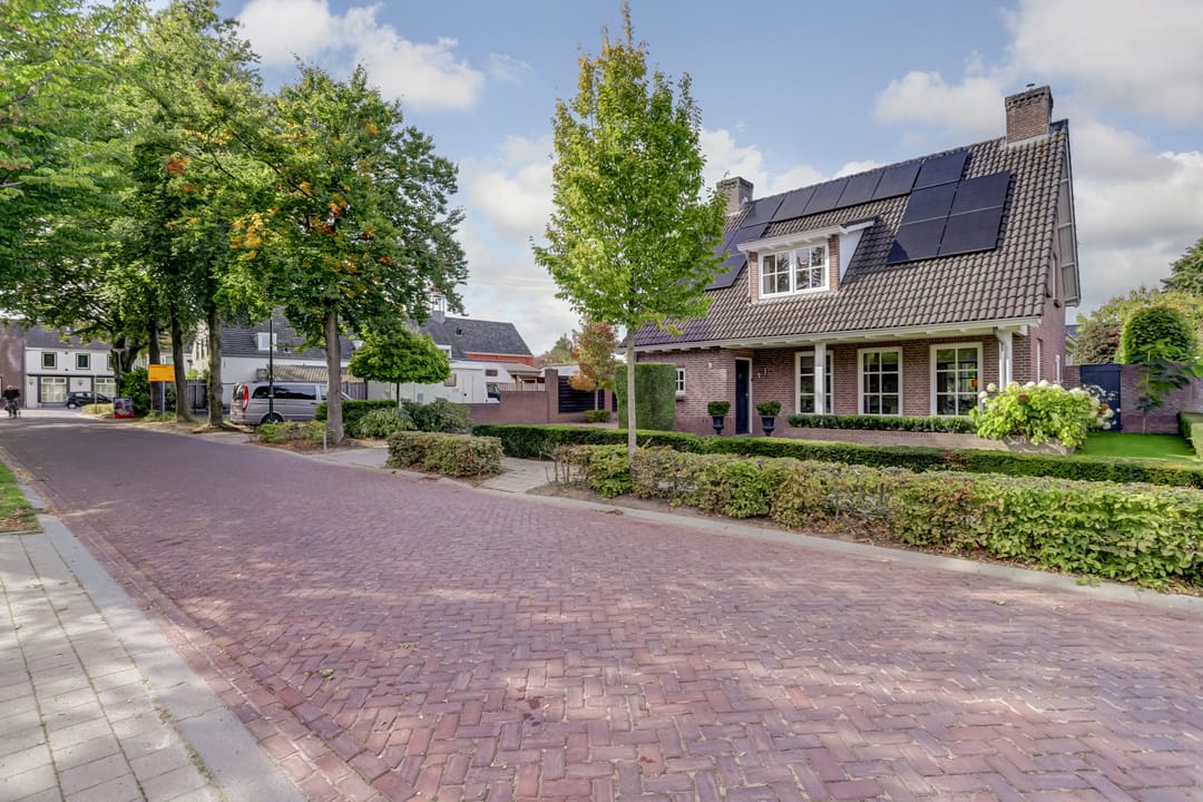 Foto 2 van Bieshof 1