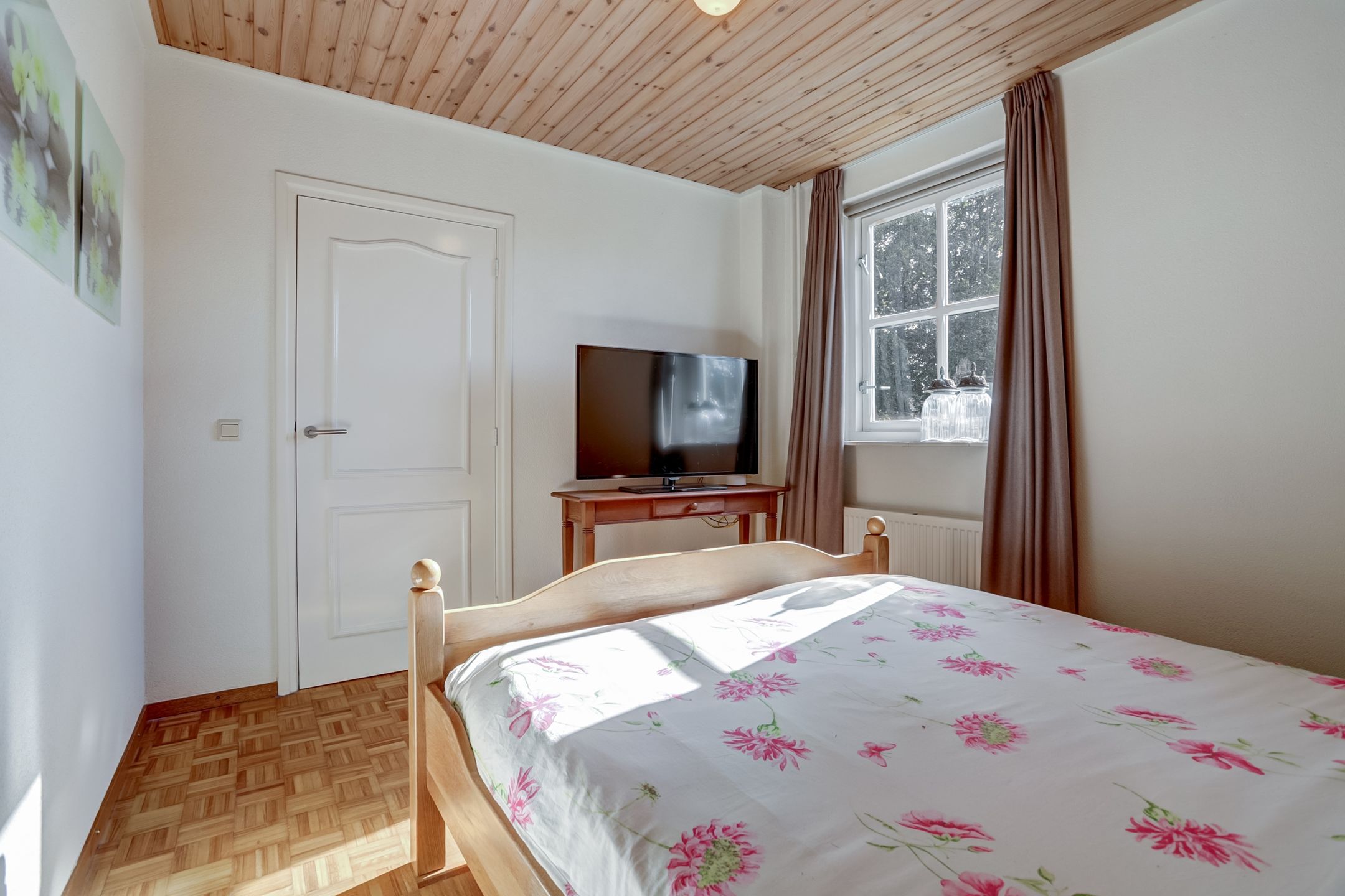 Foto 33 van Bieshof 1