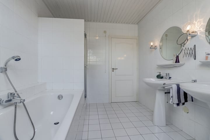 Foto 37 van Bieshof 1