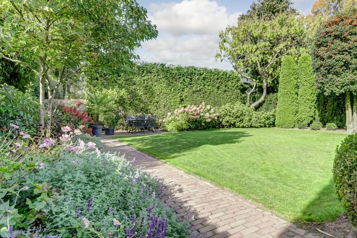 Foto 48 van Bieshof 1