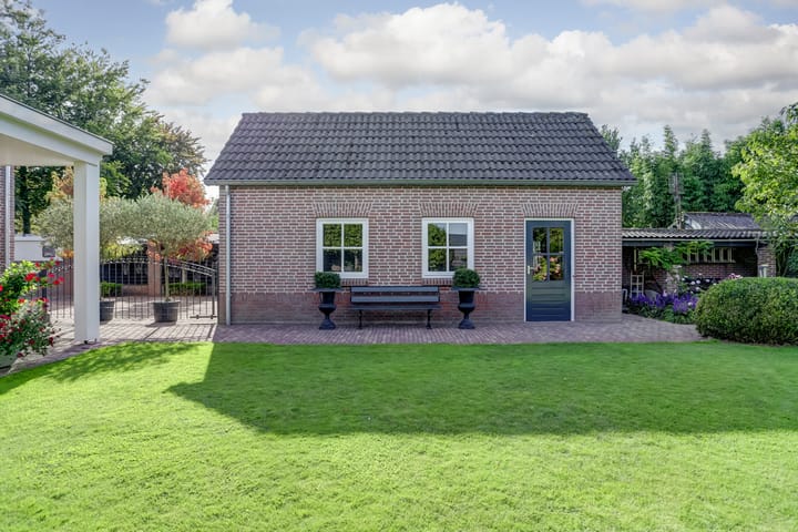 Foto 55 van Bieshof 1