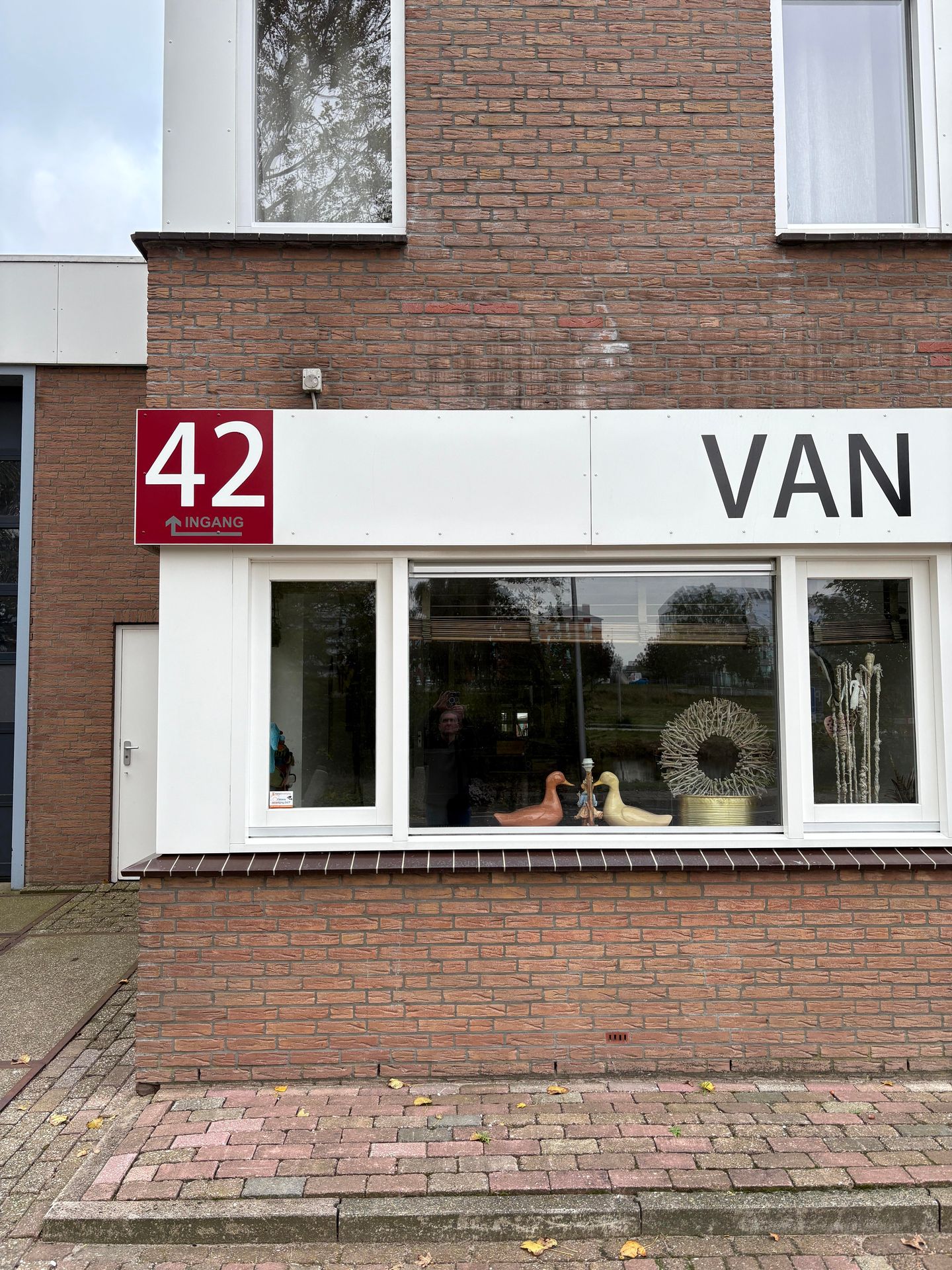 View photo 3 of Produktieweg 42
