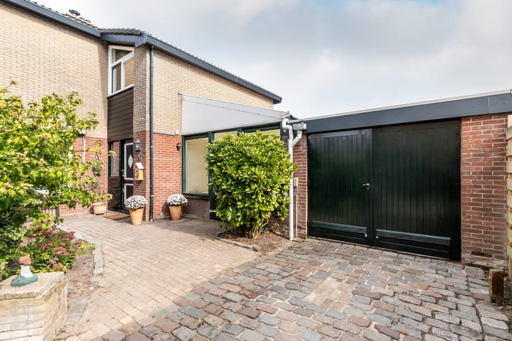 Photo 7 of Omloop 26