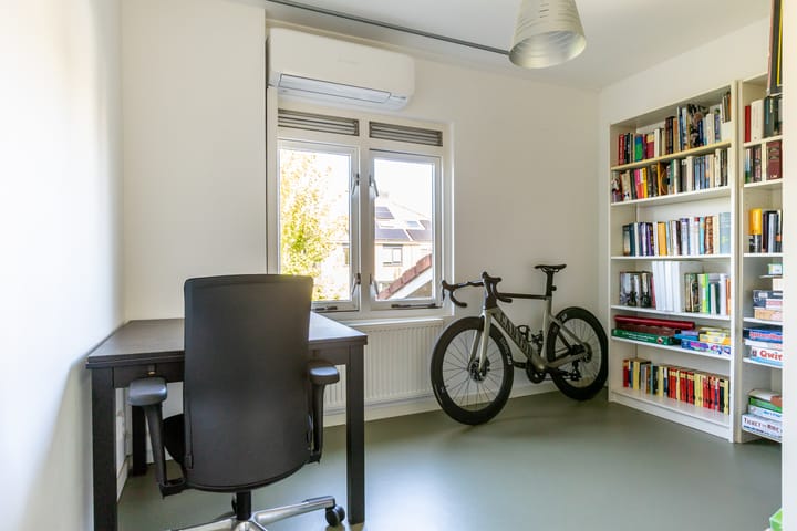 Foto 28 van Wilhelmina van Pruisenlaan 64