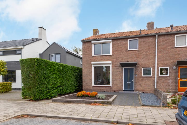 Foto 32 van Julianastraat 32