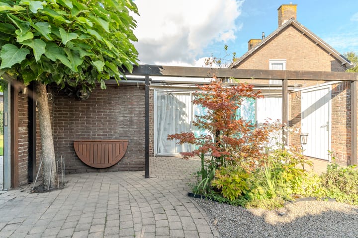 Foto 28 van Meerlaan 9