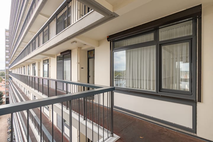 Foto 19 van Sint Annadal 17-F