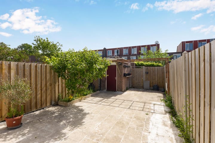 Foto 14 van Irawan Soejonostraat 29