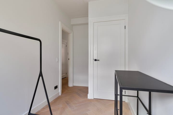 Foto 5 van Derde Helmersstraat 58-2