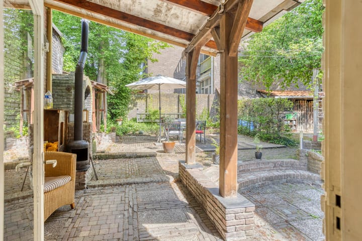 Photo 18 of Oranjestraat 121