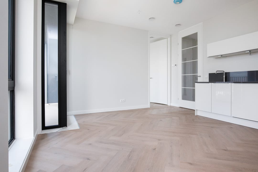 Photo 2 of Mies van der Rohestraat 301