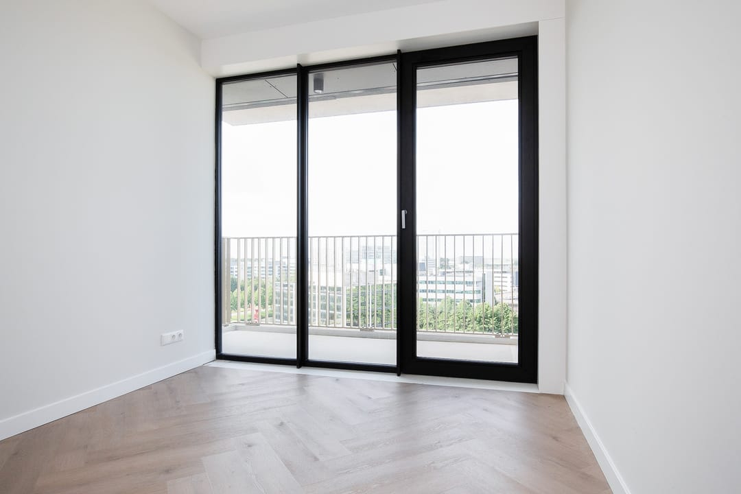 Photo 16 of Mies van der Rohestraat 301