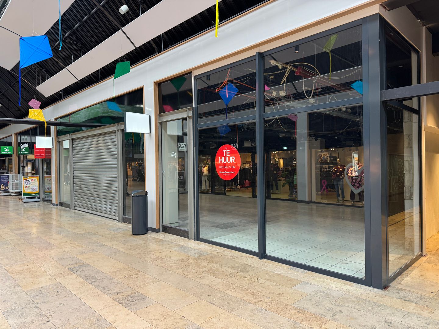 Bekijk foto 2 van Zwanenveld 9070