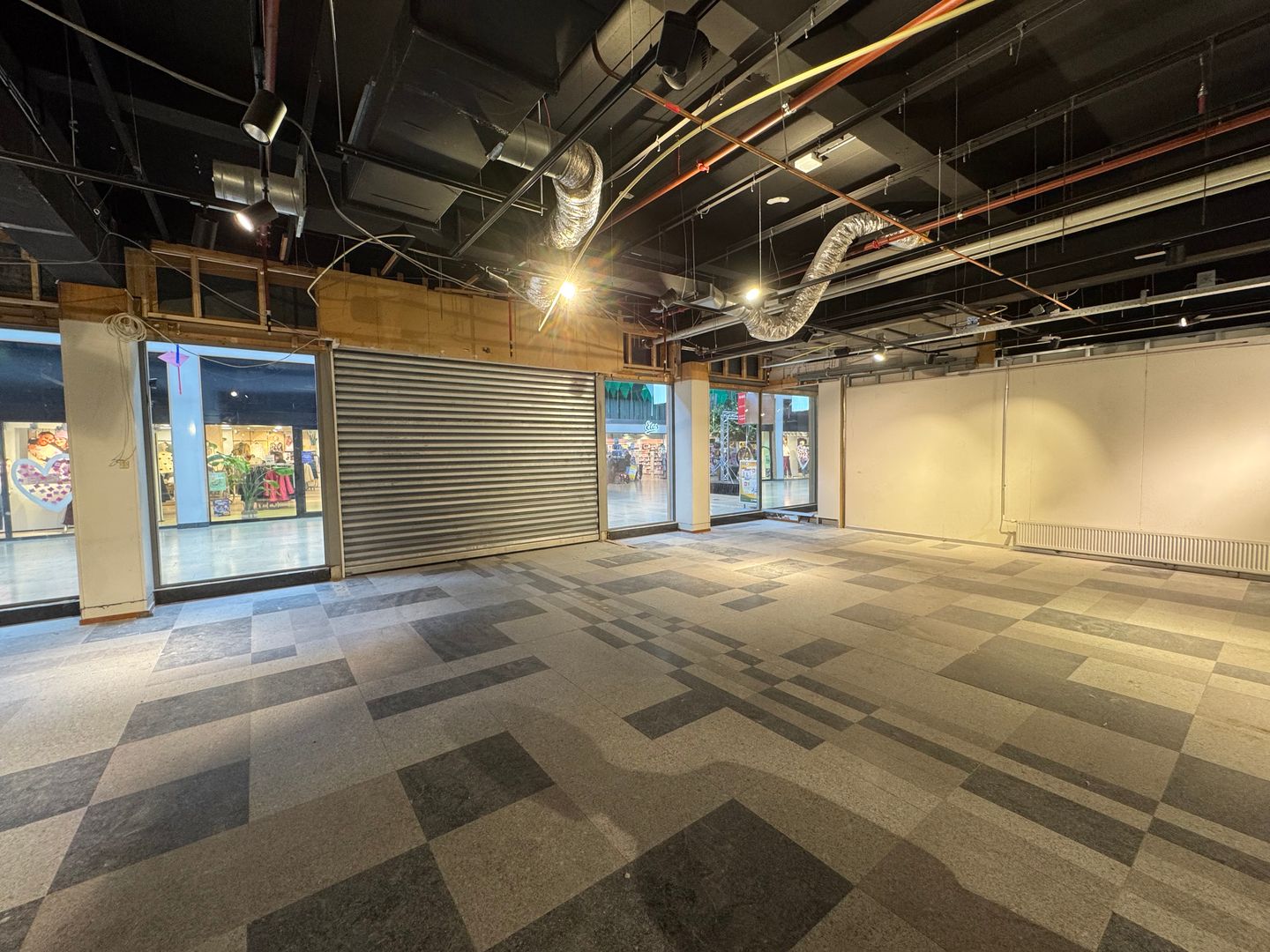 Bekijk foto 4 van Zwanenveld 9070