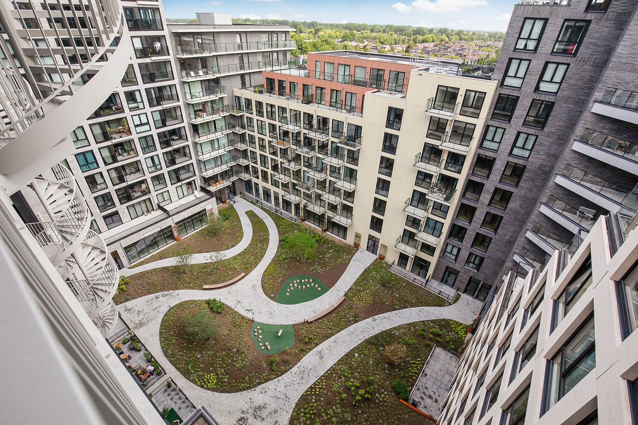 Photo 30 of Mies van der Rohestraat 301