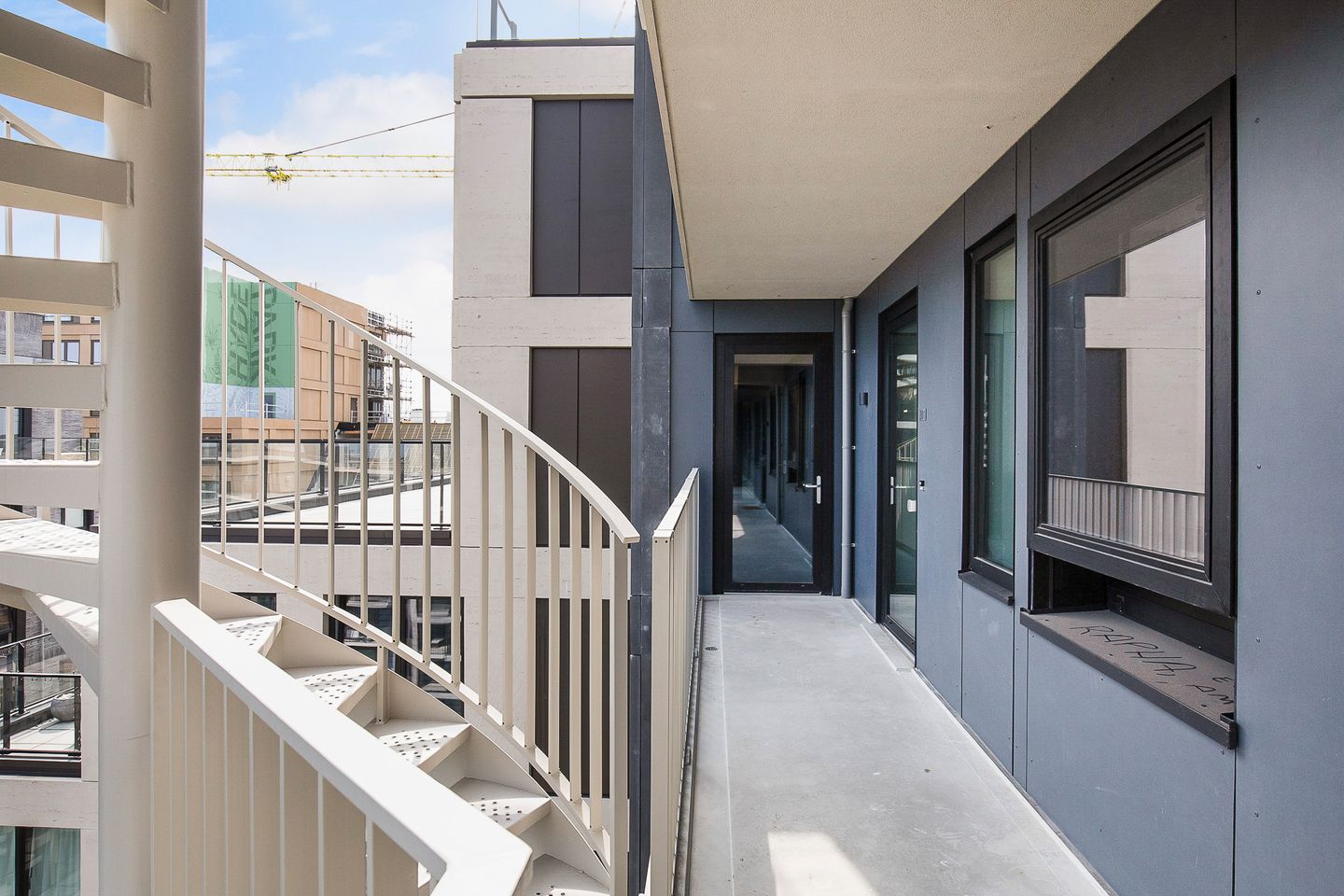 Photo 34 of Mies van der Rohestraat 301