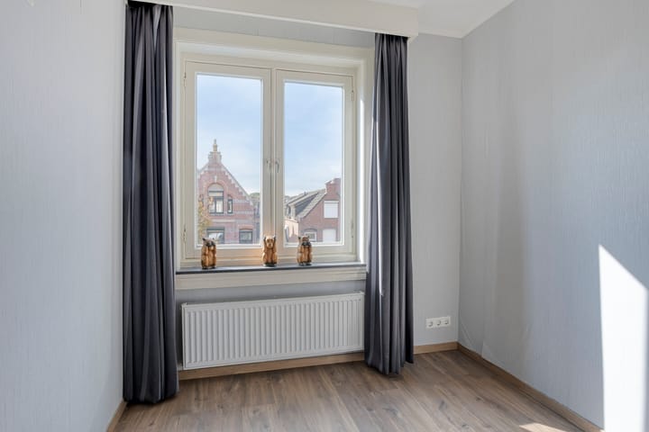 Foto 24 van Nispensestraat 75