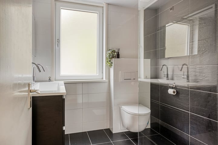 Photo 21 of Hendrik Willem Mesdagstraat 2