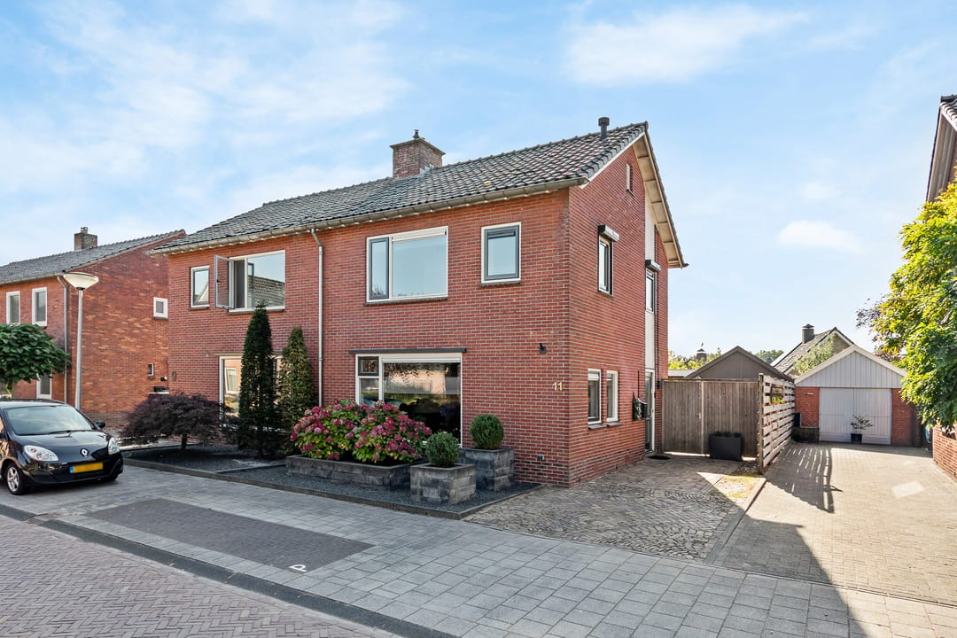Photo 1 of Brinkstraat 11