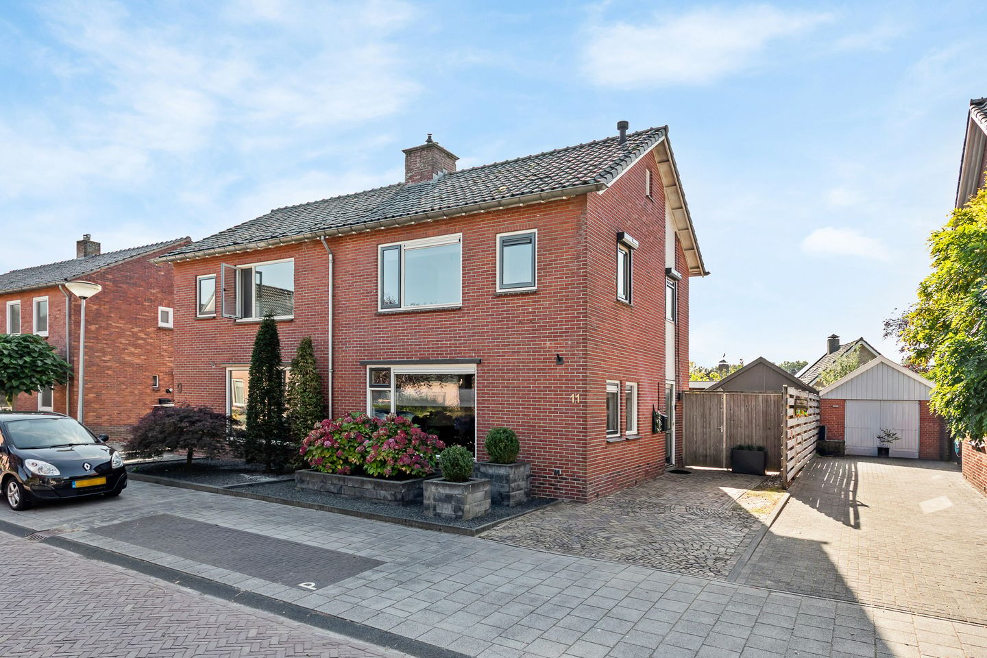 Photo 5 of Brinkstraat 11